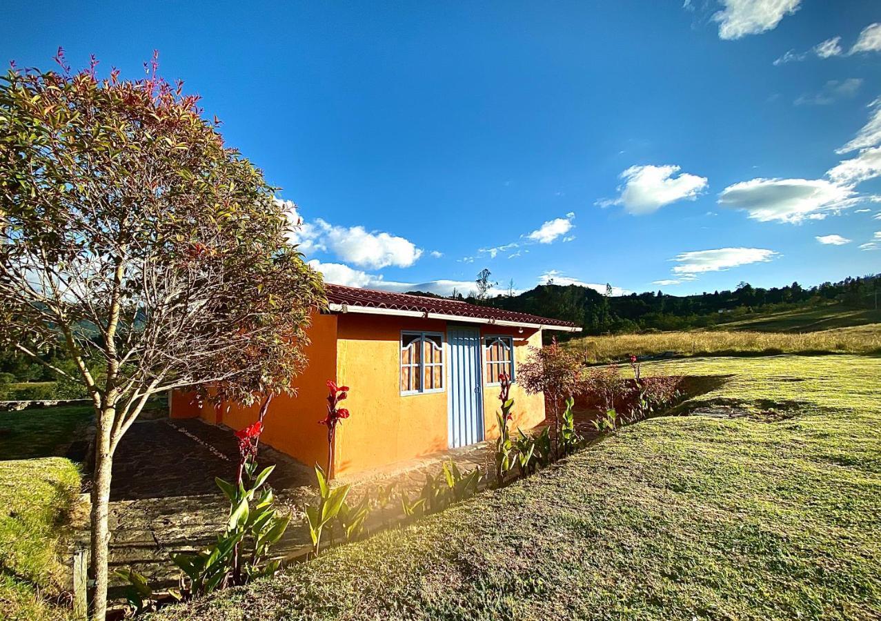 Sidarta Y Bella Casita De Campo Chalet